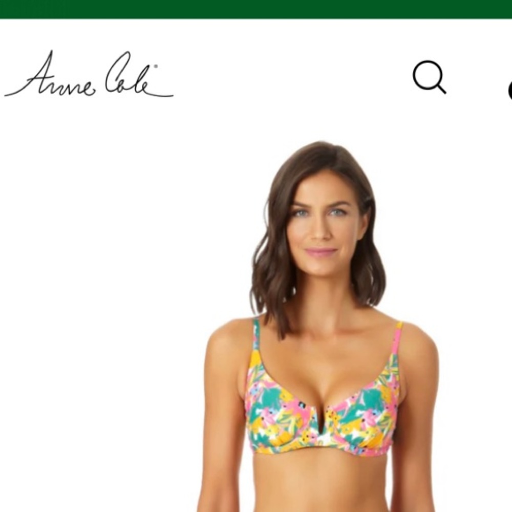 New with tags Anne Cole bikini top. Size M. UPF 50. Floral pattern.